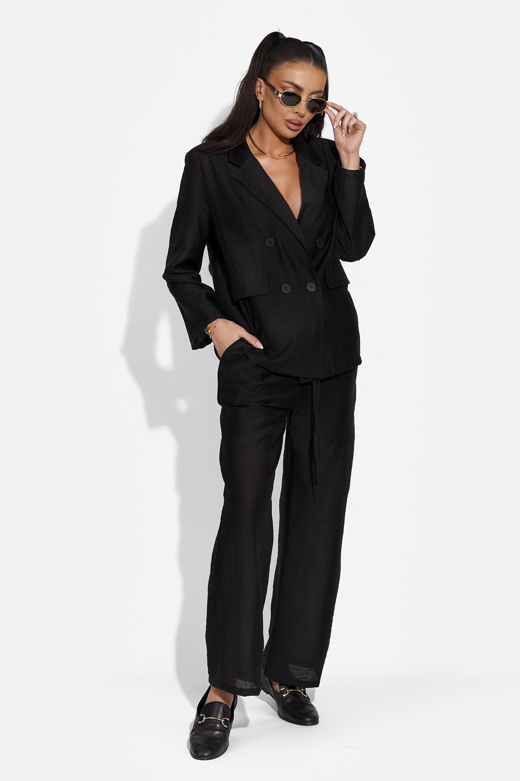 Дамски елегантен черен костюм с панталон Salesa Bogas
