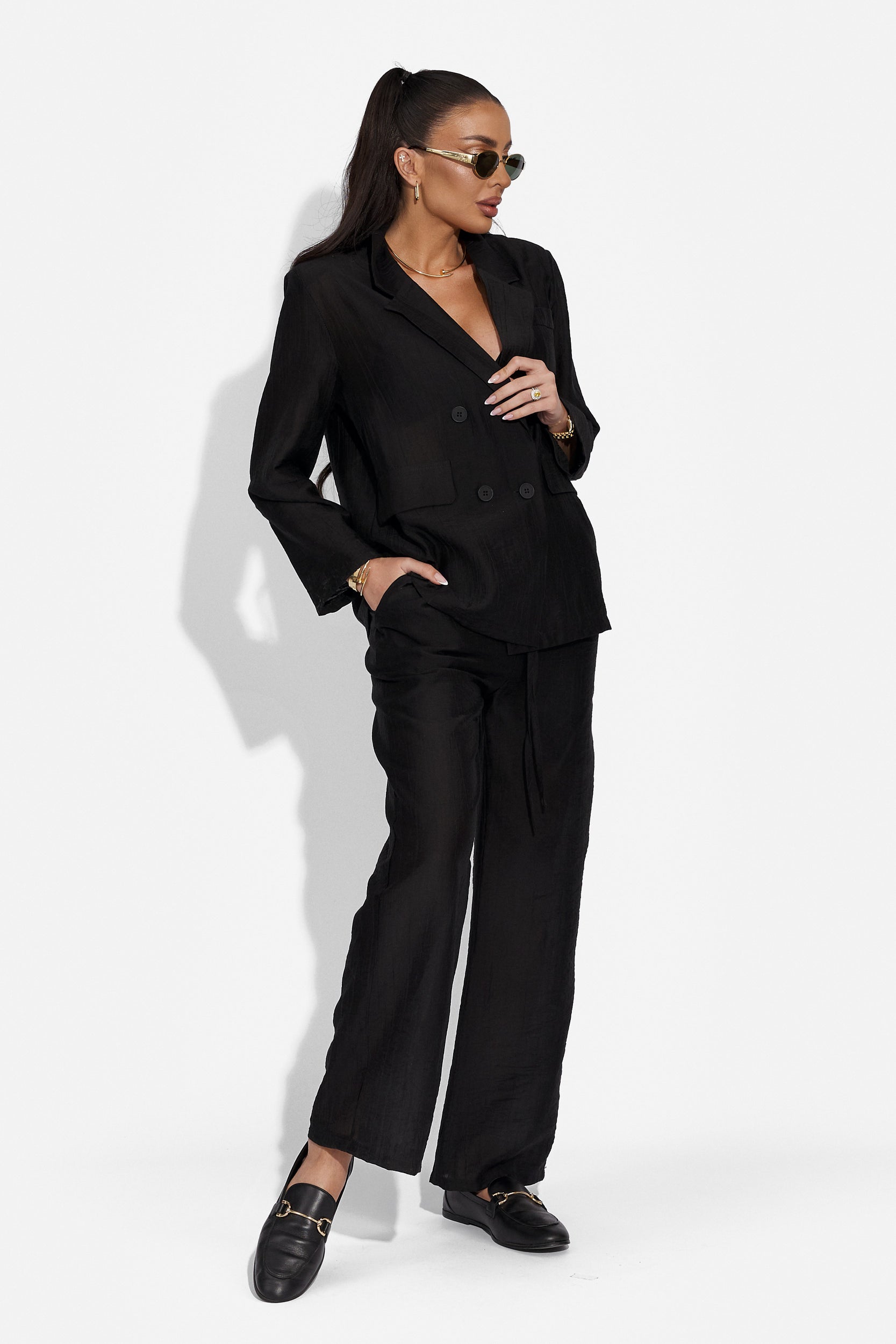 Дамски елегантен черен костюм с панталон Salesa Bogas