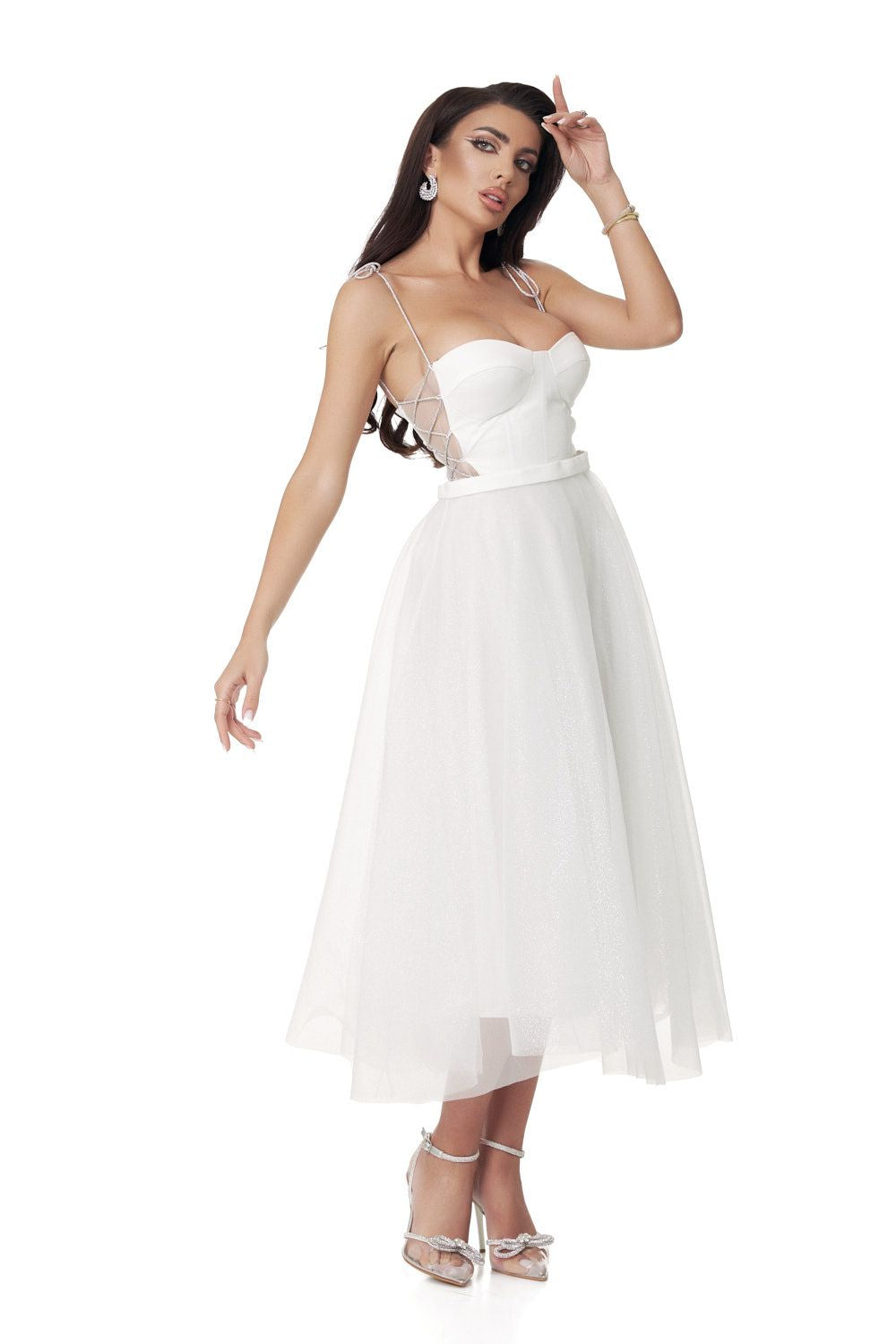 Средно бяла дамска рокля на Yuriko Bogas